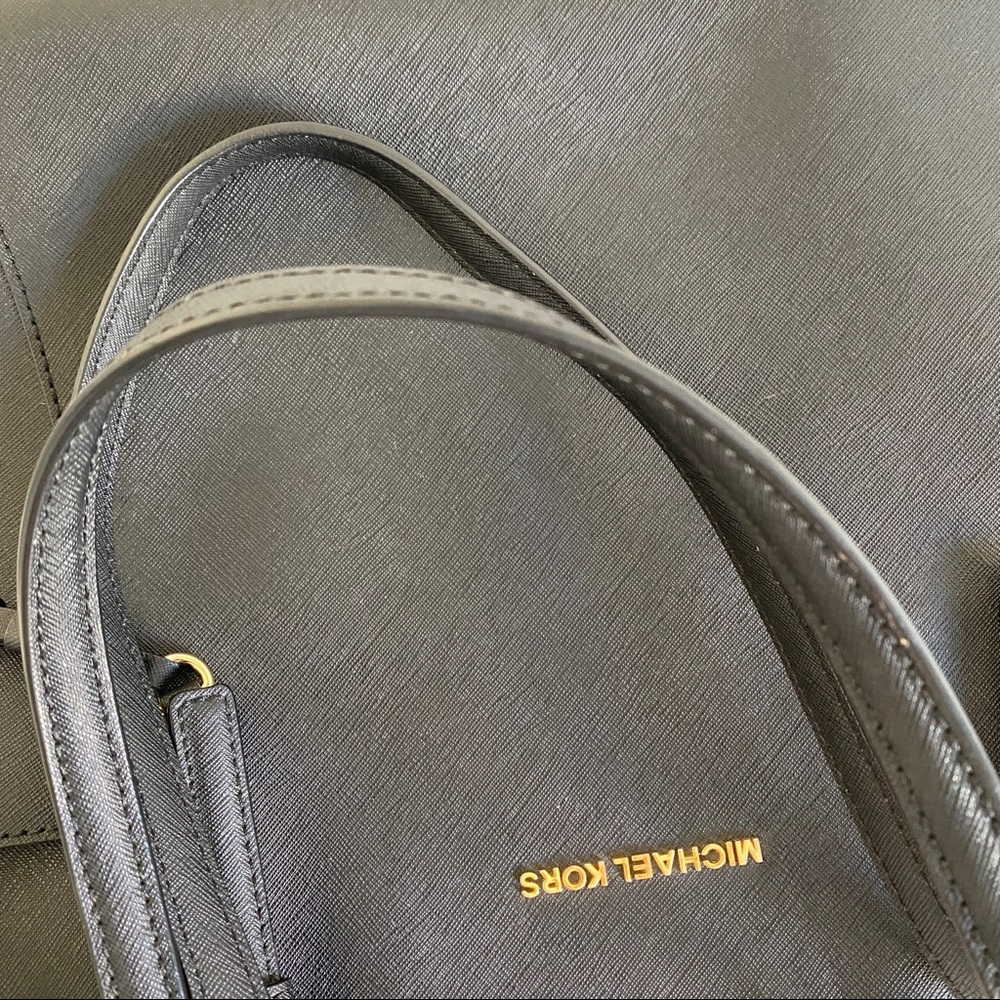 Michael Kors Jet Set Saffiano Leather Tote - Picture 12 of 12